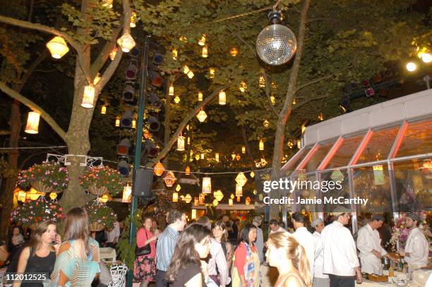 Atmosphere during 13th Annual amfAR Boathouse Rocks Benefit at Tavern on the Green at Tavern On The Green in New York City, New York, United States.