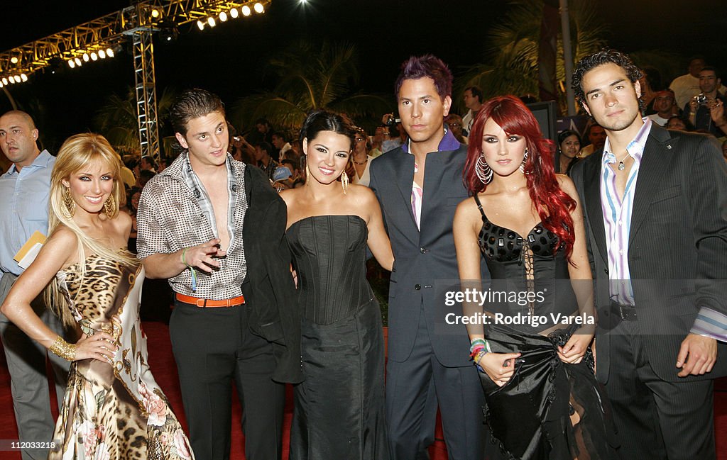 2006 Premio Lo Nuestro - Red Carpet Arrivals