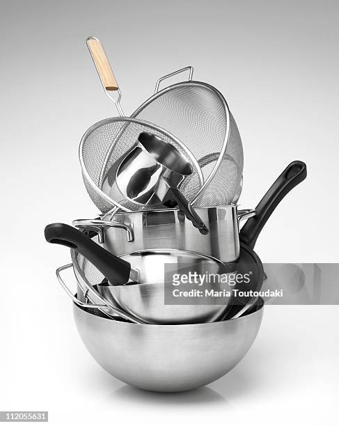 cooking utensils - passoire photos et images de collection