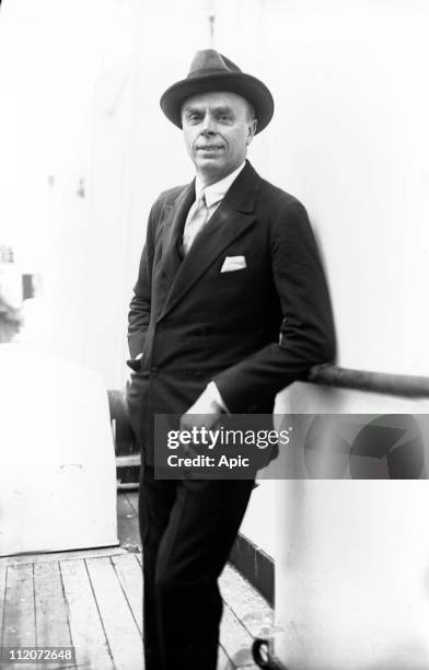 1930s Scriptwriter 47 George Grossmith Stock Photos, High-Res Pictures, and Images - Getty ...