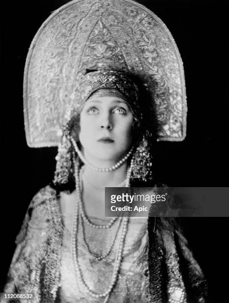 Lady Diana Cooper Viscountess Norwich, english socialite and actress c. 1920.