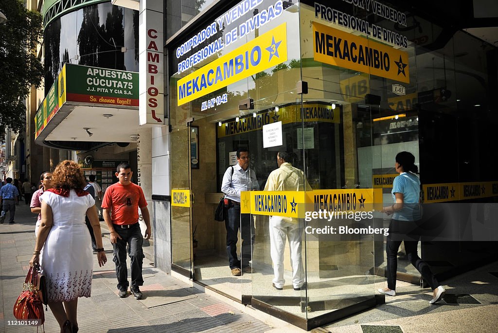 Venezuelans Look To Colombian Border Town For Dollar Needs