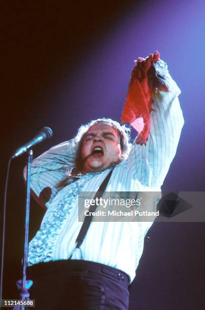 Singer Bat Singer Bat Photos and Premium High Res Pictures - Getty Images