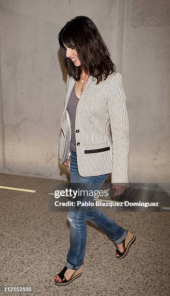 Spanish actress Maribel Verdu attends 'La Maleta de los Nervios' photocall at Canal Theatre on April 13, 2011 in Madrid, Spain.