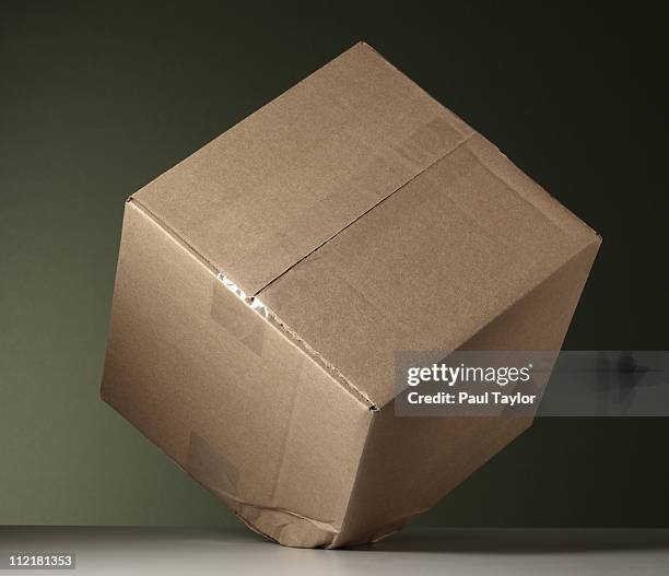 Fallen Box Icon 4.725 Fallen Boxes Stock Photos, High-Res Pictures, and Images - Getty ...