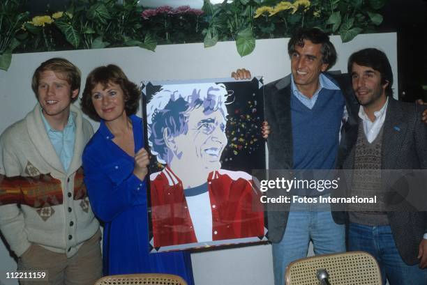 Actor director Ron Howard, actress Marion Ross, director Gary Marshall, and actor Henry Winkler attend a "Happy Days" party.