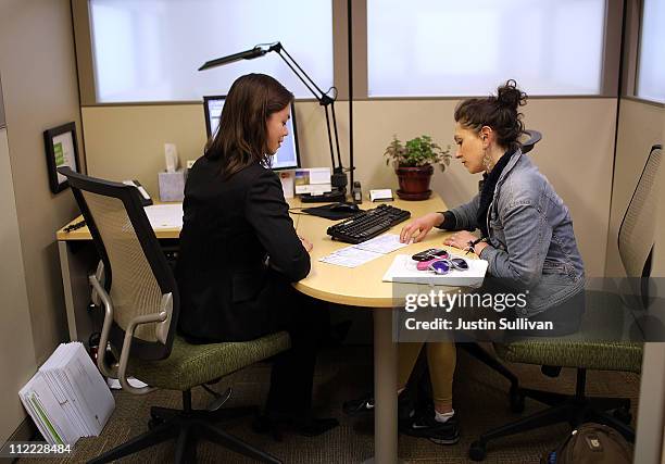 california-taxes-photos-and-premium-high-res-pictures-getty-images