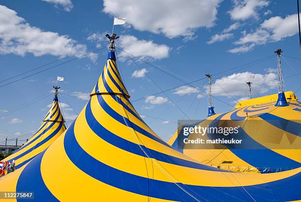 circus tent - zirkuszelt stock-fotos und bilder