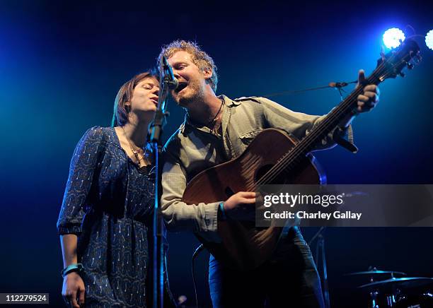 Musicians Marketa Irglova and Glen Hansard of The Swell Season perform during Day 2 of the Coachella Valley Music & Arts Festival 2011 held at the...