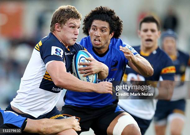 Michael Hooper of the Brumbies runs the ball during the round nine Super Rugby match between the Brumbies and the Force at Canberra Stadium on April...