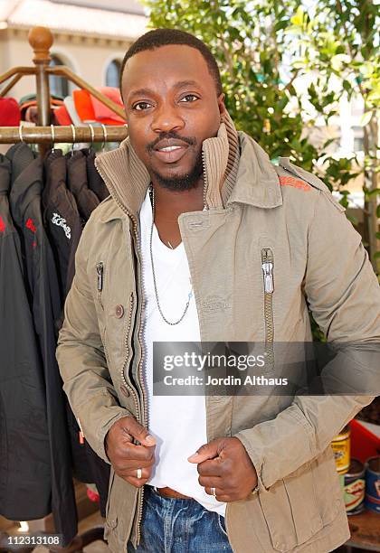 Anthony Hamilton poses with Superdry at the Kari Feinstein MTV Movie Awards Style Lounge held at Montage Beverly Hills on June 3, 2010 in Beverly...