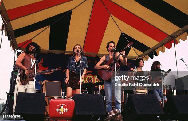 Jen From Rusted Root 185 Rusted Root Photos & High Res Pictures - Getty Images