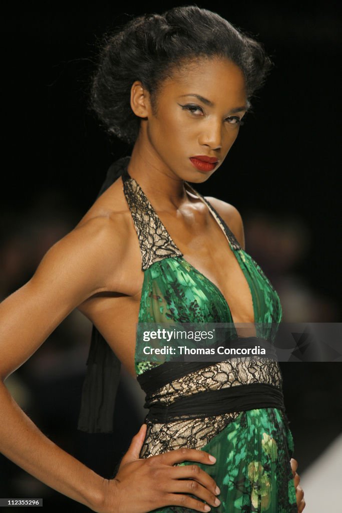 Mercedes-Benz Fall 2006 L.A. Fashion Week at Smashbox Studios - Kara Saun - Runway