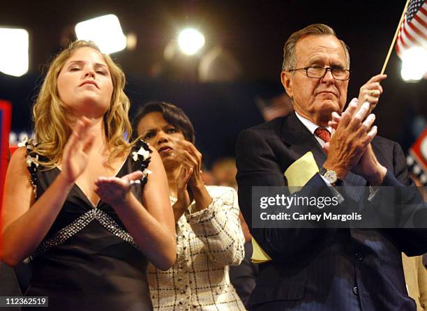 Jenna Bush, National Security Advisor Condoleezza Rice and George H. W. Bush