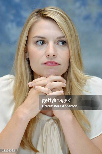 Claire Danes during "Shopgirl" Press Conference with Claire Danes, Jason Schwartzman and Steve Martin at Four Seasons Hotel in Los Angeles,...