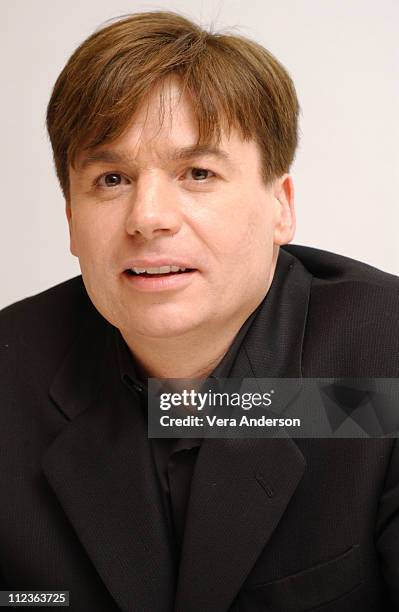 Mike Myers during "The Cat in the Hat" Press Conference with Mike Myers, Dakota Fanning, Kelly Preston and Spencer Breslin at Four Seasons Hotel in...