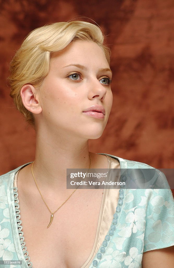 Scarlett Johansson During Girl With A Pearl Earring Press Photo D scarlett-johansson-during-girl-with-a-pearl-earring-press-photo-d