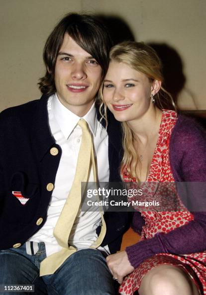 Josh Janowicz Emilie de Ravin of