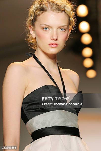 Jeffrey Chow Spring 2005 Runway Photos and Premium High Res Pictures ...