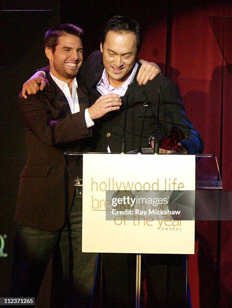 Ken Watanabe accepting the Breakthrough of the Year Award for "The Last Samurai"