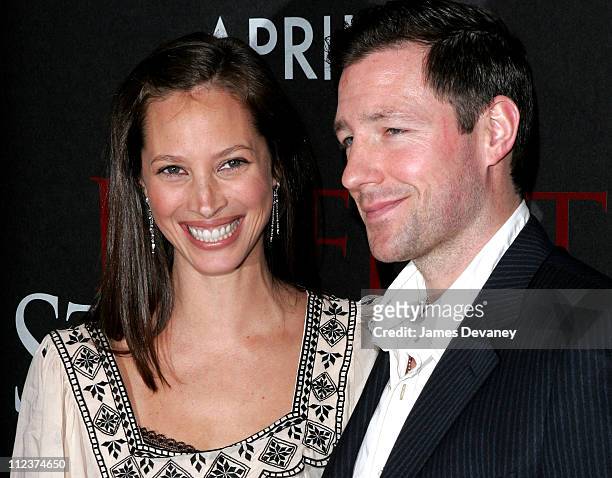 Christy Turlington and Ed Burns during "Perfect Stranger" New York Premiere - Arrivals at Ziegfeld Theater in New York City, New York, United States.