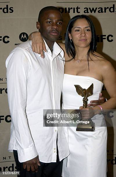 Derek Luke, Best Male Lead "Antwone Fisher", with his wife Sophia Luke