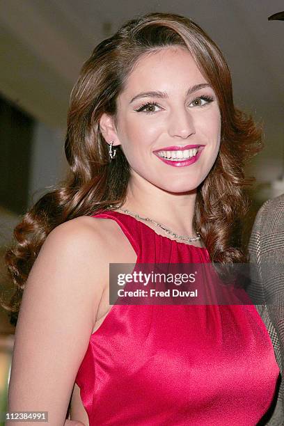 Kelly Brook during Harrods January Sale Opening and Photocall - December 28, 2005 at Harrods in London, Great Britain.