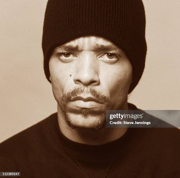 Ice T Common Rapper 17 Ice T 1992 Portrait Session Stock Photos, High-Res Pictures, and ...