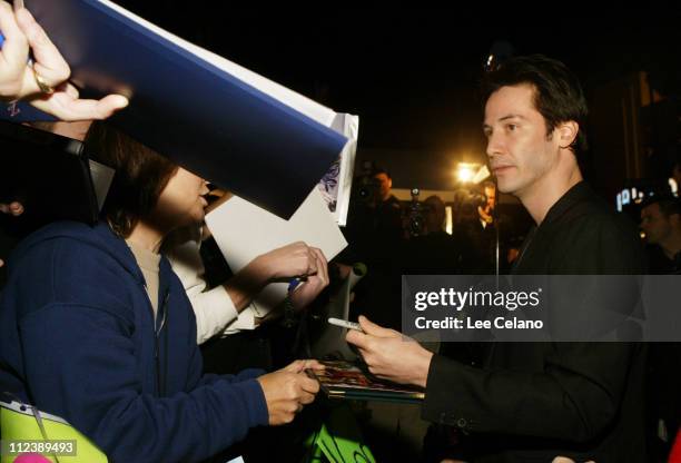 Keanu Reeves Giving 1,097 Somethings Got To Give Photos & High Res Pictures - Getty Images