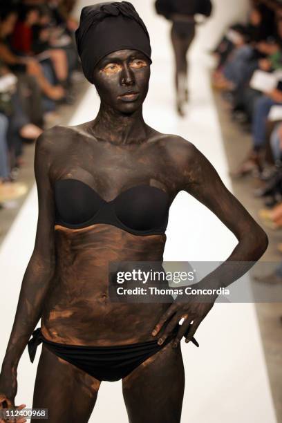 Model wearing Juan Carlos Obando Spring 2006 during Mercedes-Benz Spring 2006 L.A. Fashion Week at Smashbox Studios - Juan Carlos Obando - Runway at...