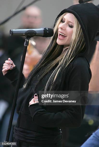 Avril Lavigne during Avril Lavigne Performs on "The Today Show" Summer Concert Series - May 21, 2004 at NBC Studios, Rockefeller Plaza in New York...