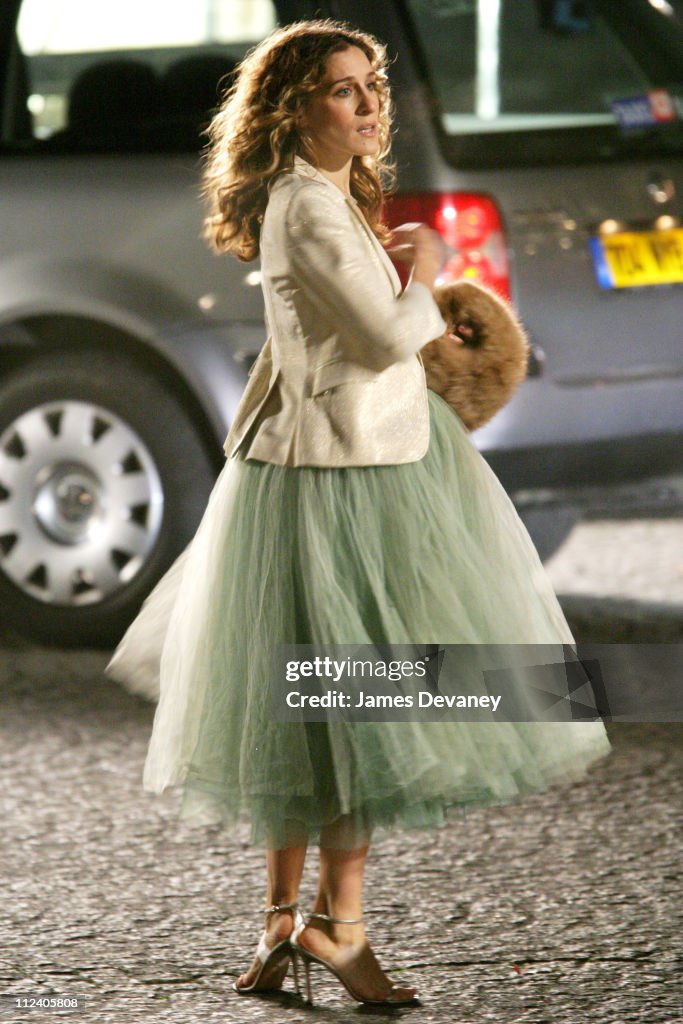 Sarah Jessica Parker on the 'Sex and the City' Set in Paris, France