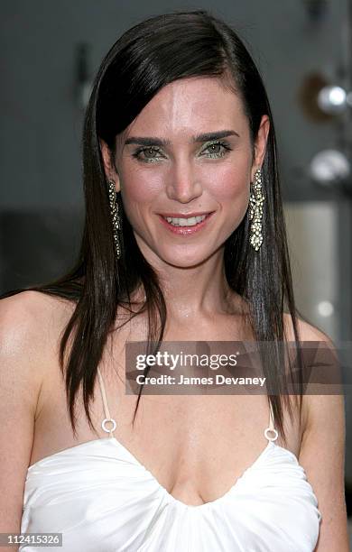 Jennifer Connelly during Jennifer Connelly Visits the "Late Show With David Letterman" - June 30, 2005 at Ed Sullivan Theatre in New York City, New...