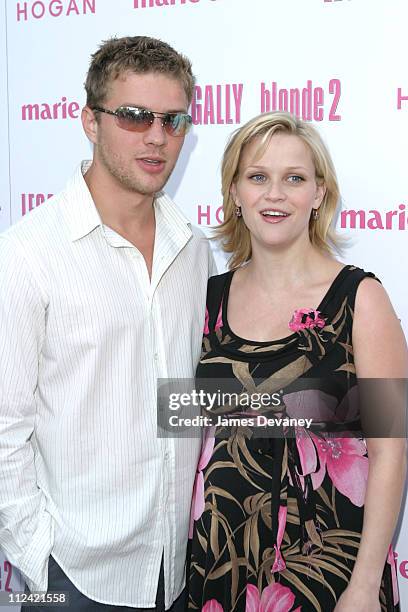 Ryan Phillippe and Reese Witherspoon during Legally Blonde 2 Red, White & Blonde - Special Screening in Southampton, New York at United Artists...