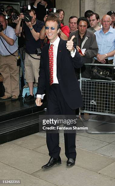 Robin Gibb during Ivor Novello Awards - Outside Arrivals at Grosvenor House in London, Great Britain.