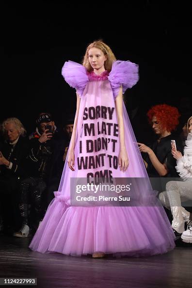 Viktor & Rolf : Runway - Paris Fashion Week - Haute Couture Spring Summer 2019 Viktor & Rolf : Runway - Paris Fashion Week - Haute Couture Spring Summer 2019