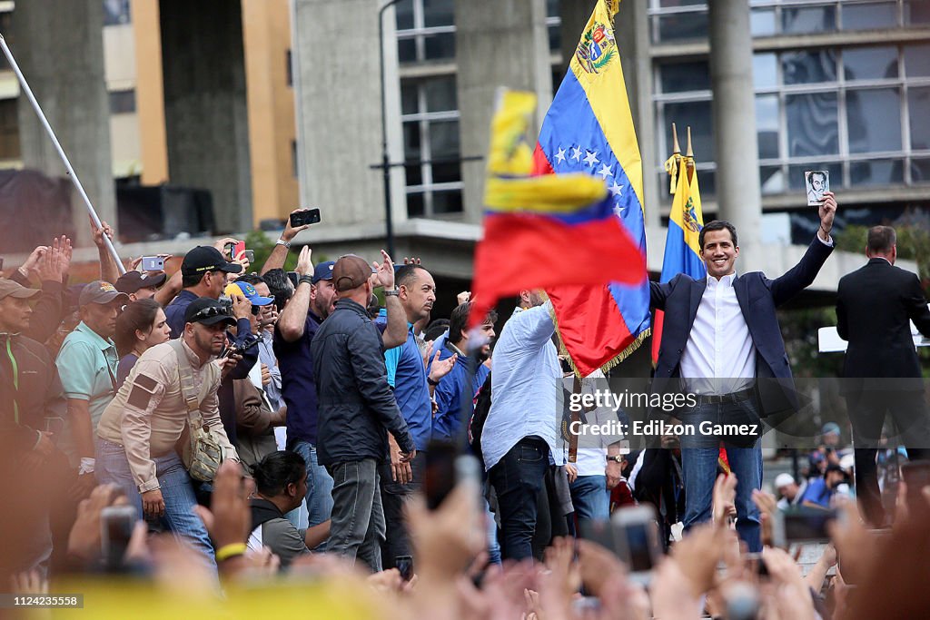 Venezuelan Opposition Leader Declares Self Interim President