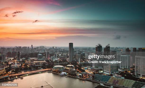 singapore skyline luchtfoto - marina bay sands skypark stockfoto's en -beelden
