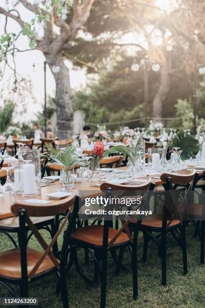 cenário de mesa para uma festa do evento ou recepção do casamento - wedding party - fotografias e filmes do acervo
