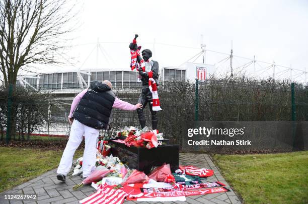 Tributes laid in memory of former Stoke City and England goalkeeping legend Gordon Banks outside the bet 365 Stadium on February 12, 2019 in Stoke on...