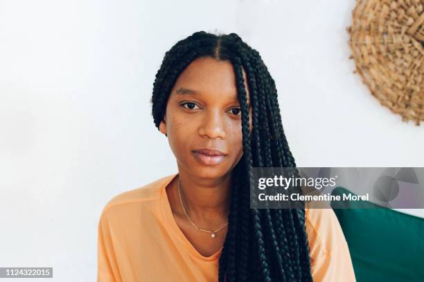 young successful woman on her day to day - black woman long hair stock pictures, royalty-free photos & images