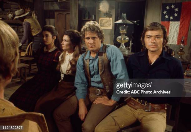 Anne Archer, Elizabeth Lane, Ben Murphy, Pete Duel appearing in the Disney General Entertainment Content via Getty Images series 'Alias Smith and...