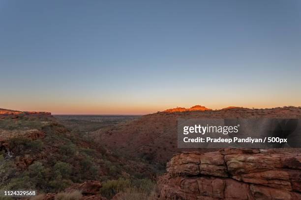 domes of watarrka national park - uluru stock pictures, royalty-free photos & images