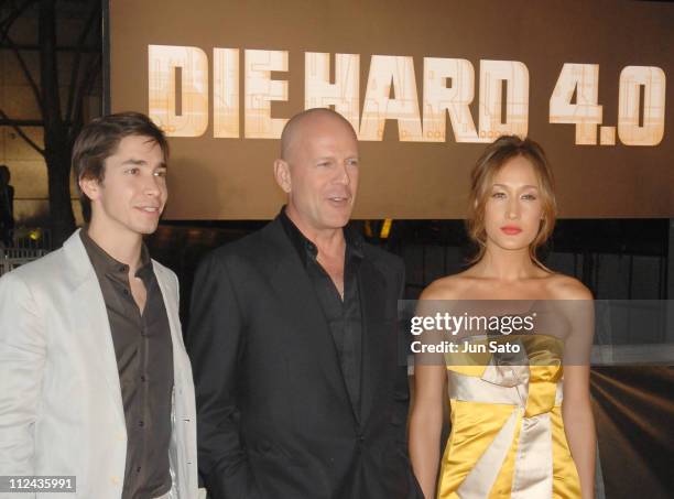 Justin Long, Bruce Willis and Maggie Q during "Live Free or Die Hard" Tokyo Premiere - Red Carpet at Tokyo International Forum in Tokyo, Japan.