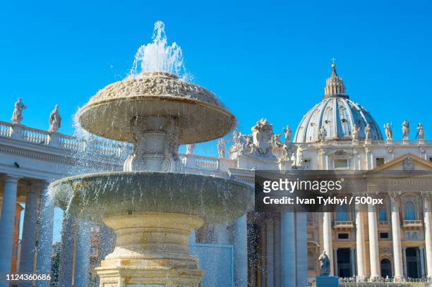 vatican fountan - yvelines stock pictures, royalty-free photos & images