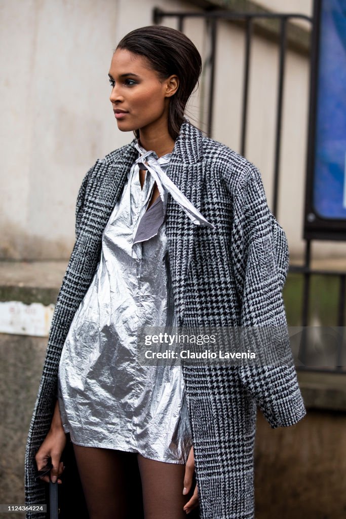 Street Style - Paris Fashion Week - Haute Couture Spring Summer 2020 : Day  Three