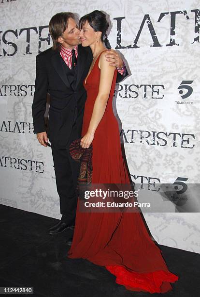 Viggo Mortensen and Ariadna Gil during "Alatriste" Premiere in Madrid - August 31, 2006 in Madrid, Spain.