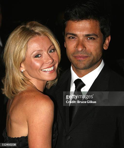 Kelly Ripa and Mark Consuelos during The Mandarin Oriental Hotel at Gilda's Club Annual Gala honors Rosie O'Donnell in New York, NY, United States.