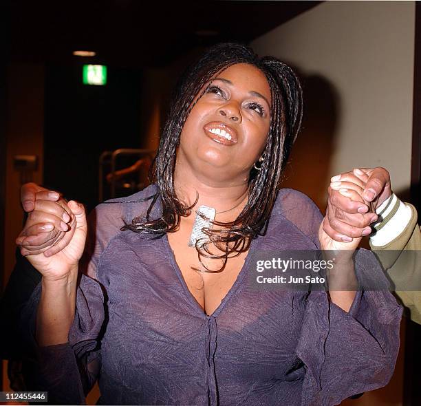 Caron Rhodes Caron Wheeler Live Dvd Shooting Backstage Photo Session Photos and ...