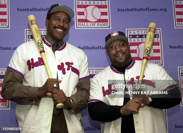 Minnesota Twins' teammates Dave Winfield and Kirby Puckett are introduced as the newest members of the Baseball Hall of Fame during a press...